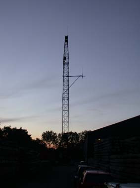 Antennes op ongeveer 30 en 20 meter 